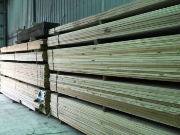 南方松|2.5×14×420cm｜外觀級