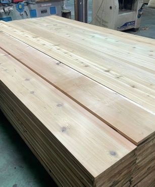 美西側柏|4.5 × 14.5 cm × 14尺｜再生林｜活節自然紋理