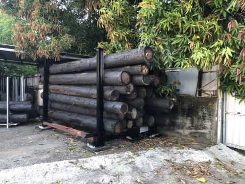 《木電桿｜圓形枕木（瀝青處理）》