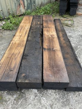 進口枕木｜寬板剖半 25～30 × 12.5～15 cm × 長 240 cm｜隨機出貨